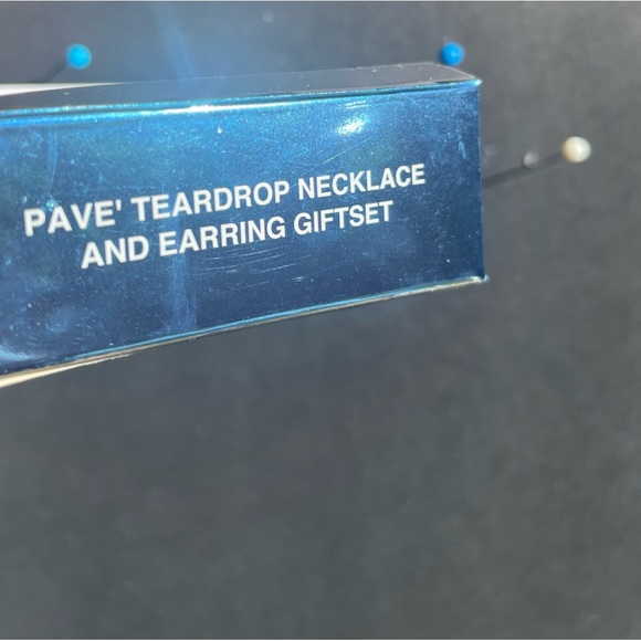 Avon Pave Crystals Teardrop Necklace and Earrings Triple Bead Ball Chain - Picture 2 of 8